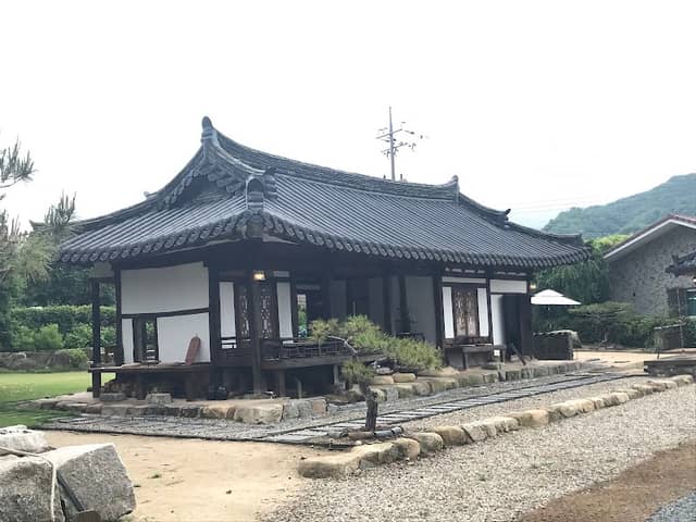 대율리 한밤마을 - Image 1