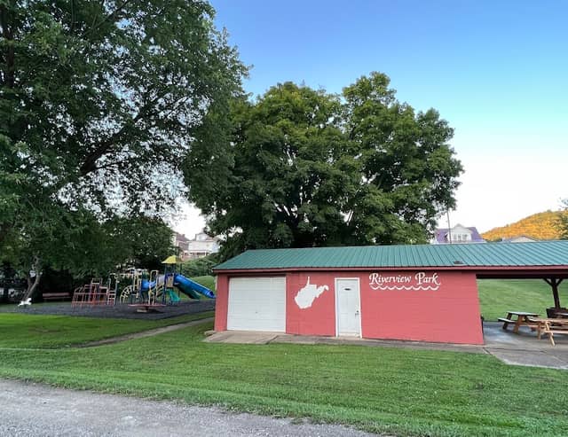 Riverview Park - Image 1