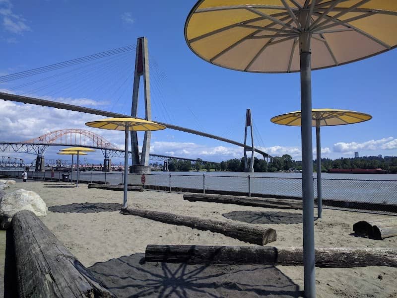 Westminster Pier Park - Image 1