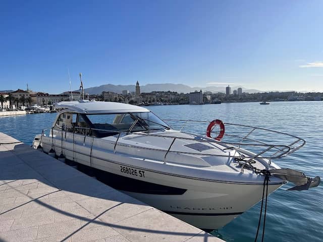 Klobuk travel ( marina ) - Image 1
