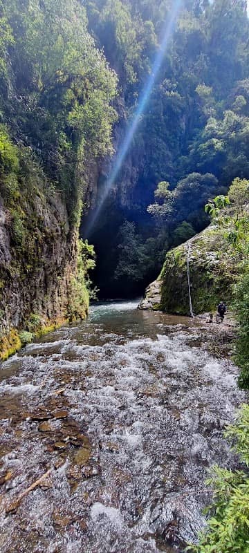 CASCADA VILATUÑA - Image 1
