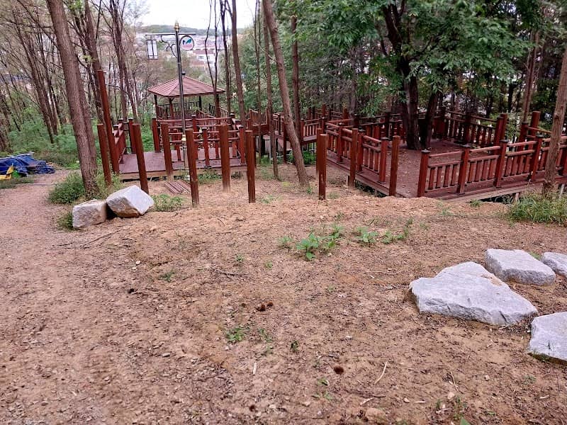 바위백이공원 - Image 1