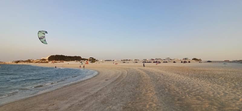 Open beach - Image 2