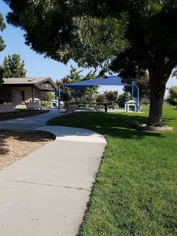 Rolland C. Starn Memorial Park - Image 1
