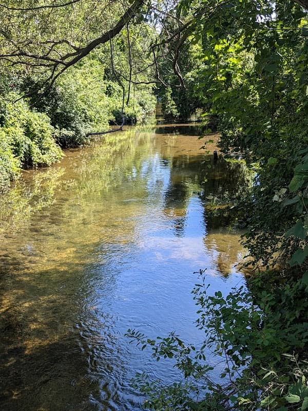 Meek's Park - Image 2