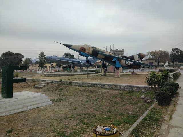 Jets Monument Park - Image 1