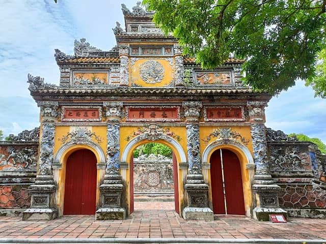 Truong Sanh Palace - Image 1