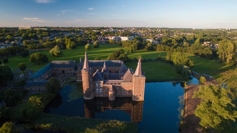 Hoensbroek Castle - Image 1