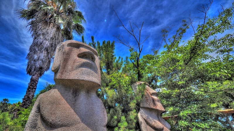 Moai statues of Innoshima - Image 1