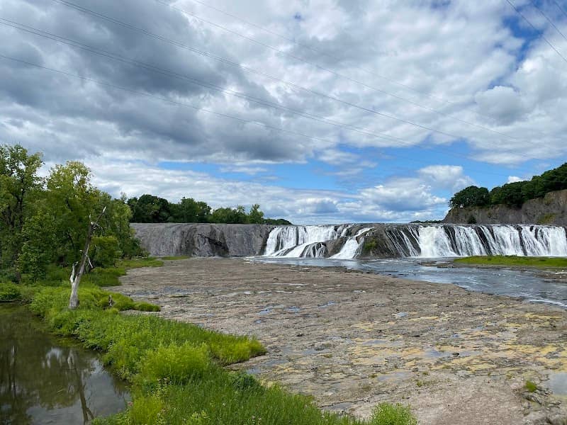 Cohoes Falls overlook park - Image 2