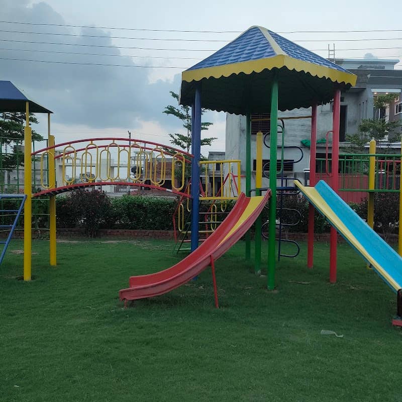 Grand Enclave Park - Image 1