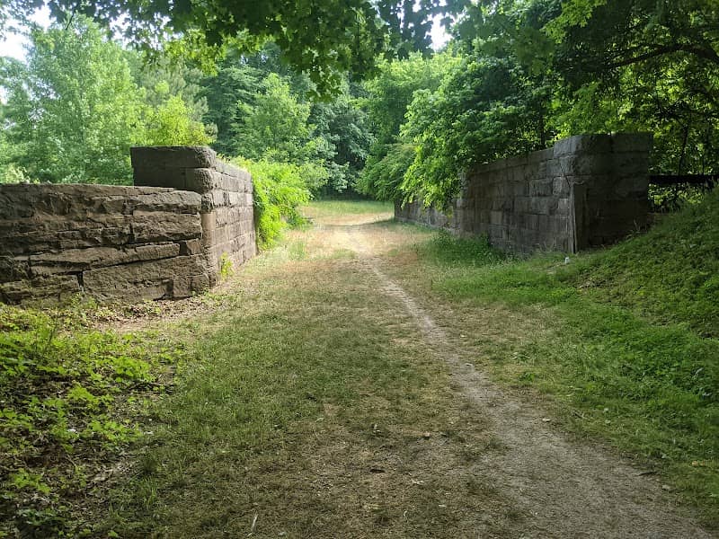 The Aqueduct Bridging Chockoyotte Creek - Image 2
