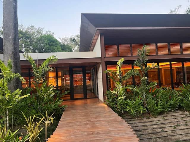 Isla Cartago - Image 1
