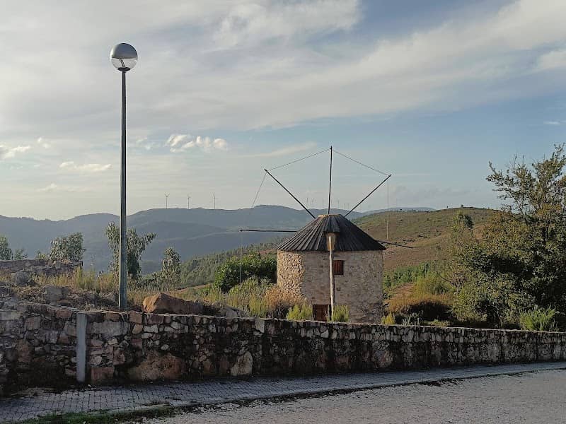 Moinhos da Serra da Atalhada - Image 1