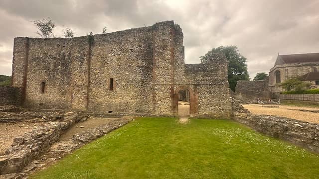 Wolvesey Castle (Old Bishop's Palace) - Image 2