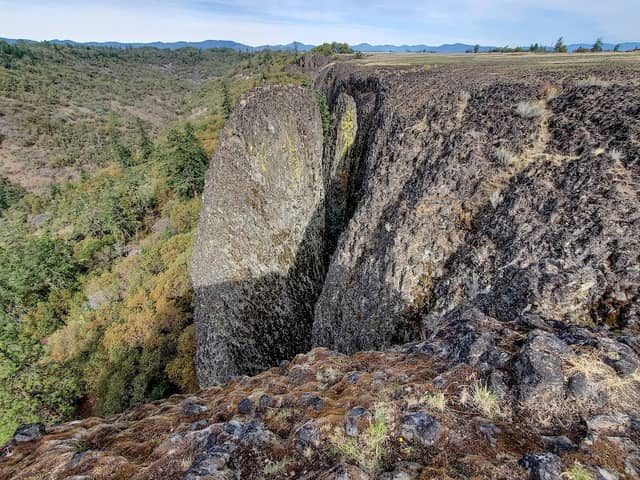 Upper and Lower Table Rock - Image 2