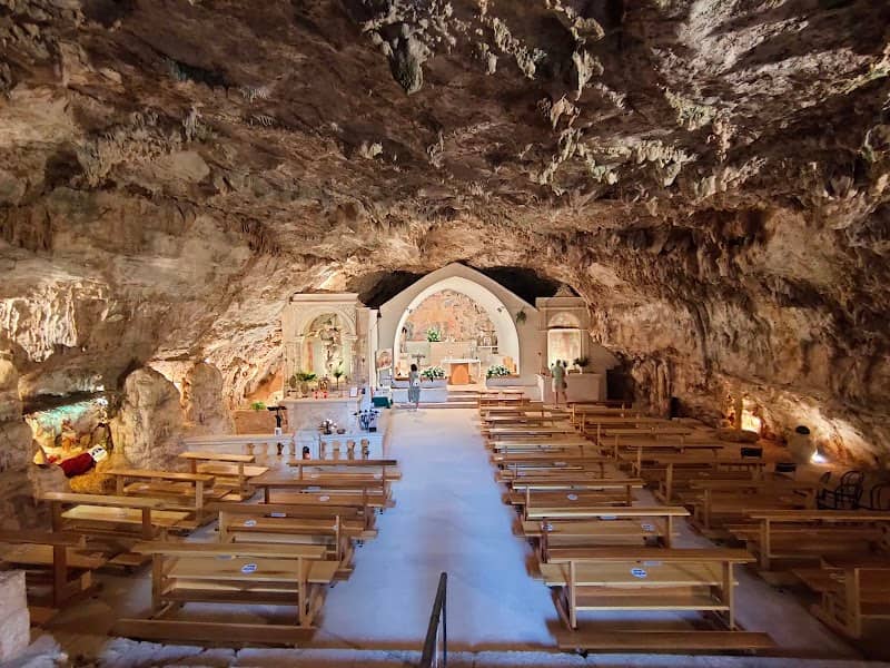 Chiesa di San Michele Arcangelo - Monte Laureto - Image 1