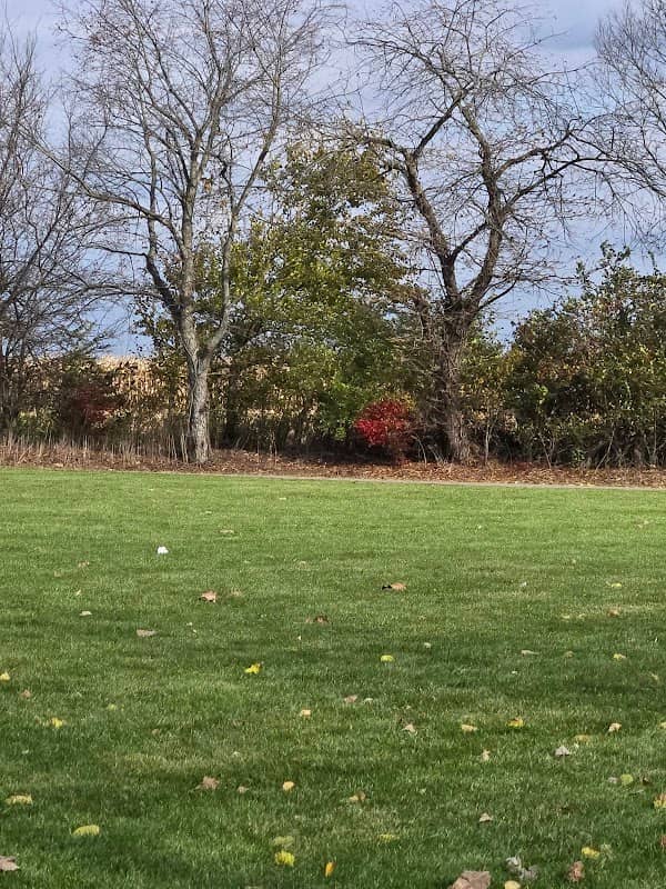 Hebron Evans Park - Image 1