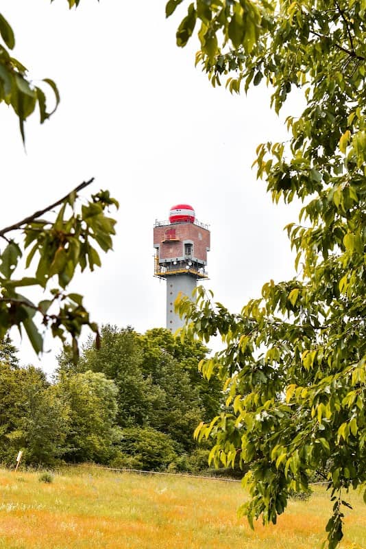 V hrobech - Image 1