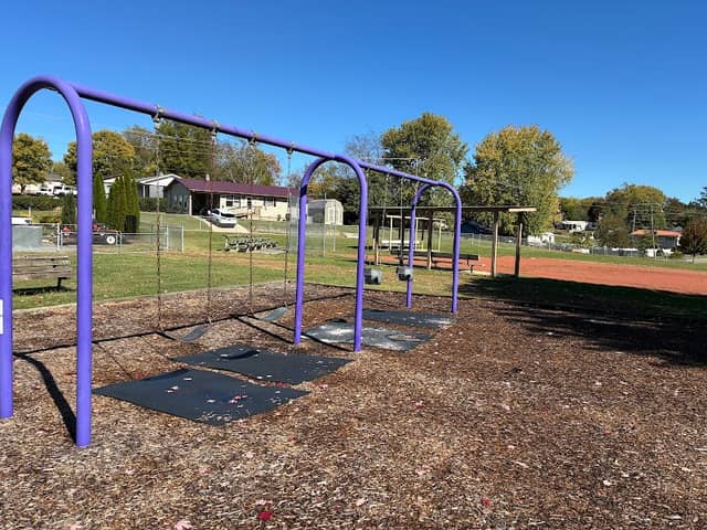 Douglas Park - Image 1