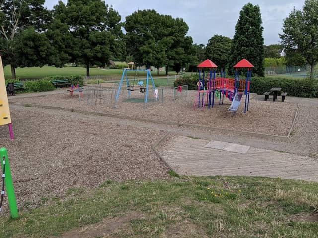 Oaken Grove Park - Image 1