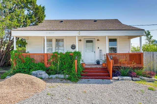 Dog-Friendly Yard Home Spicewood - Image 2