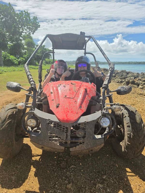 LOLO TOURS - Image 1