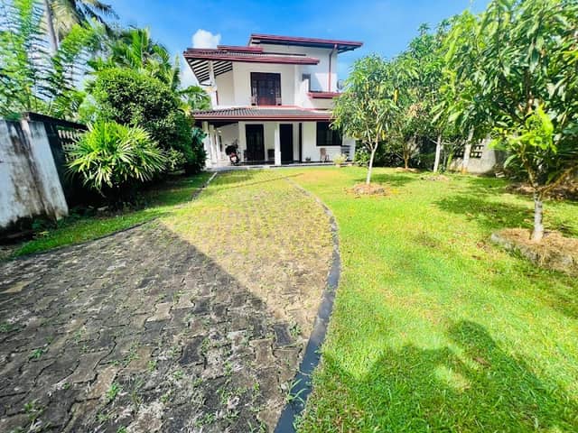 Sihenu Guest House - Image 1