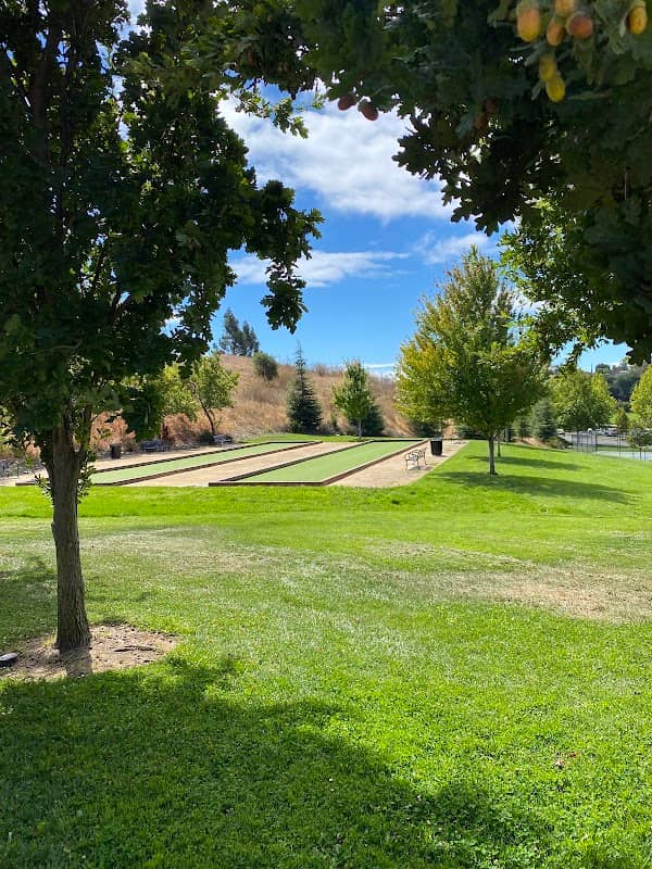 Highlands Park - Image 1