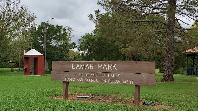 Lamar Park - Image 1