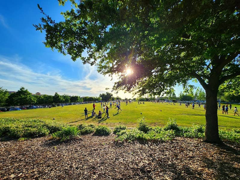 Handy Family Park - Image 2