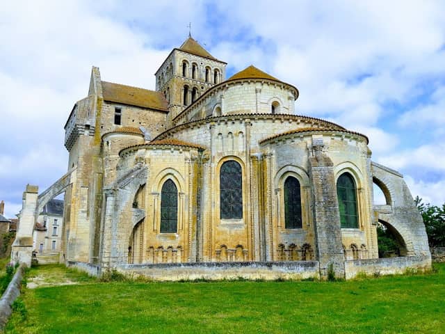 Abbatiale de Saint Jouin De Marnes - Image 1