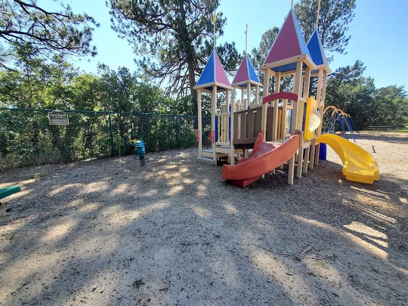 Larkspur Community Park - Image 2