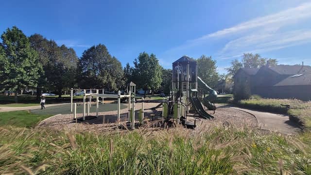Crestwood Park - Image 1
