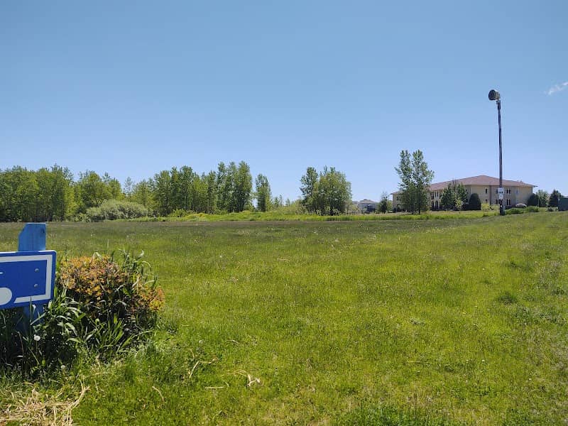 Bergamont Park - Image 2