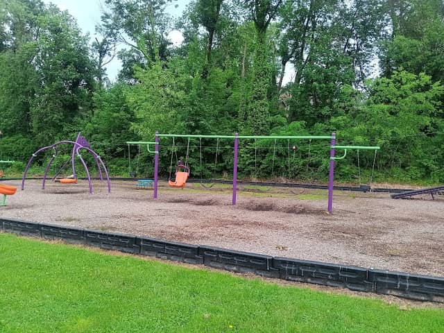 Stark Avenue Park - Image 1