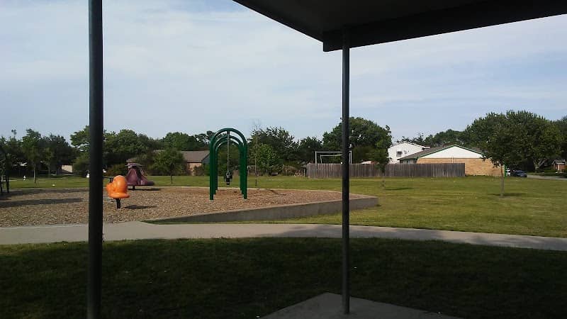 Friendship Park - Image 2