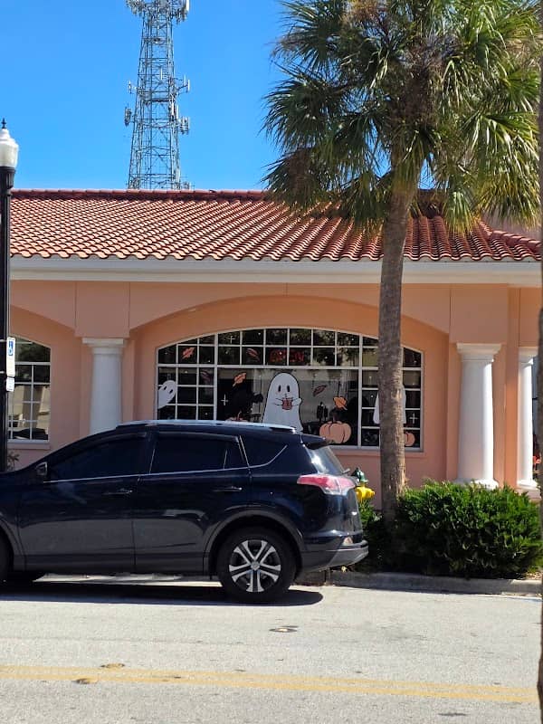 Downtown Winter Haven - Image 2