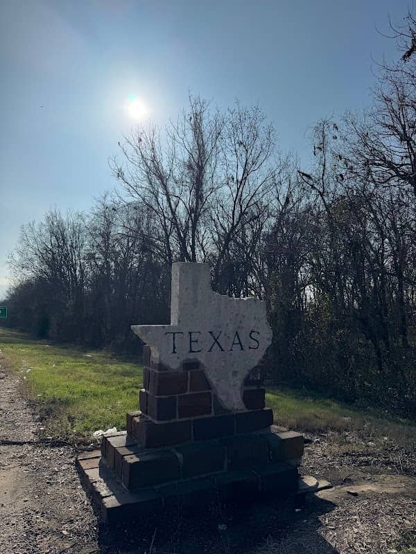 Texas State Line Monument - Image 2