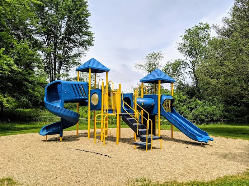 Spring Park - Image 2