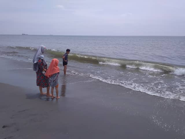 Island Beach Semadu - Image 2