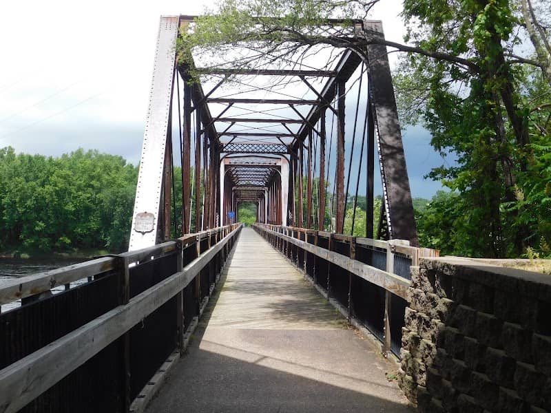Chippewa River Trailhead - Image 1