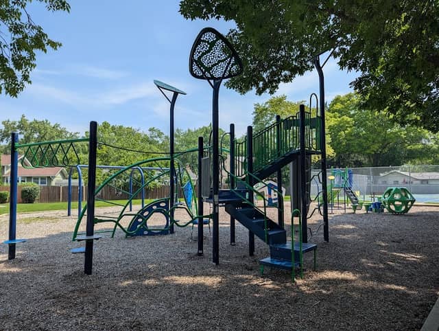 Countryside Park - Image 1