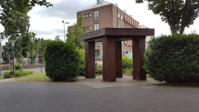Das neue Stadttor der Künstlerin Magdalena Jetelova - Image 1