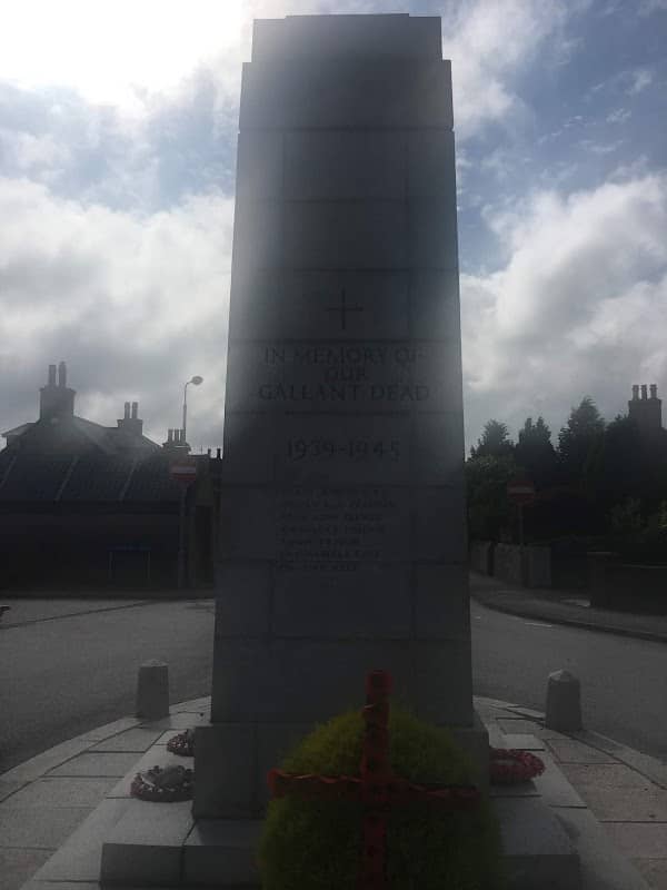 Dyce War Memorial - Image 1