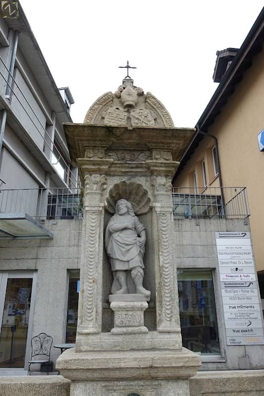 Brunnen beim Kirchenplatz Muri - Image 1