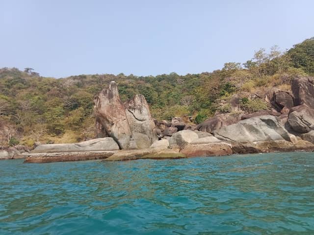 Foot rock - Image 1