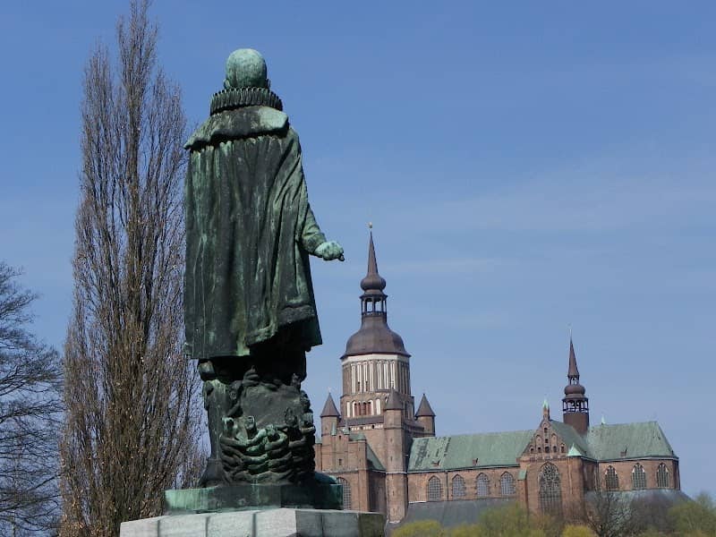 Lambert Steinwich Statue - Image 3