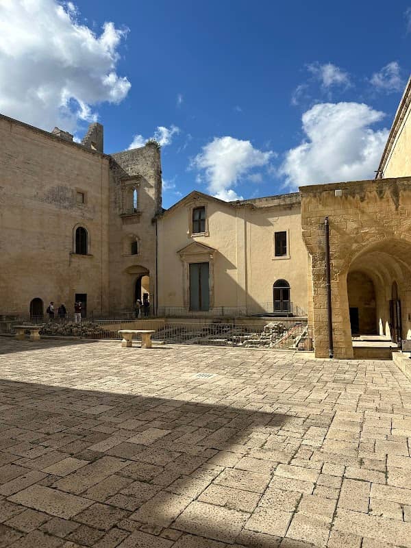 Porta Falsa - Image 1