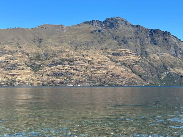 Sunshine Bay Beach - Image 3
